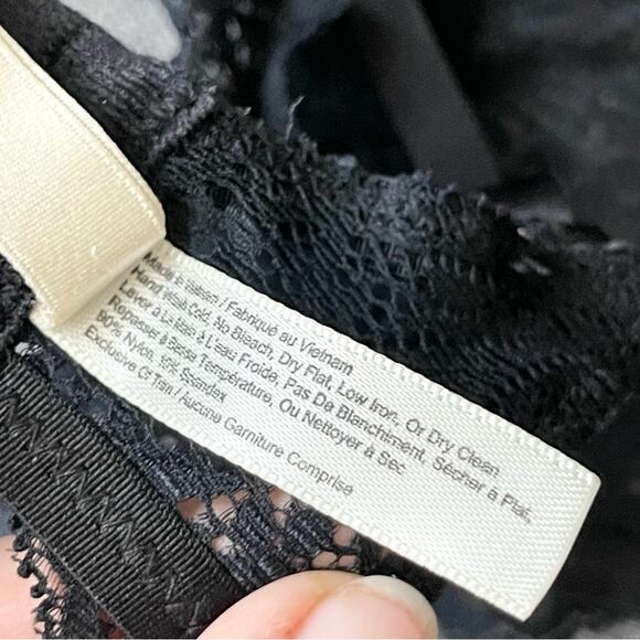 Aritzia Wilfred Sheer Lace Bracelet Women’s size XS Black - Picture 5 of 6